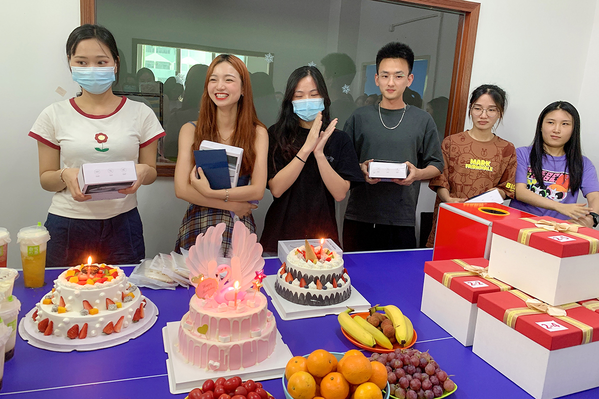 生日相聚，共享温暖与喜悦 5